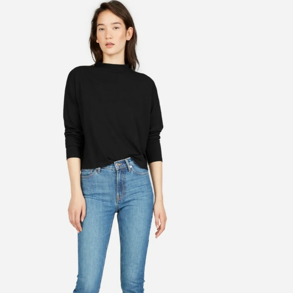 Everlane mockneck tee